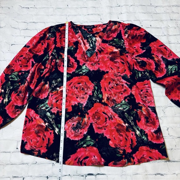 Rachel Zoe Top Womens M Dark Floral Roses Satin Tunic Whimsigoth Grunge Artsy - Picture 9 of 11
